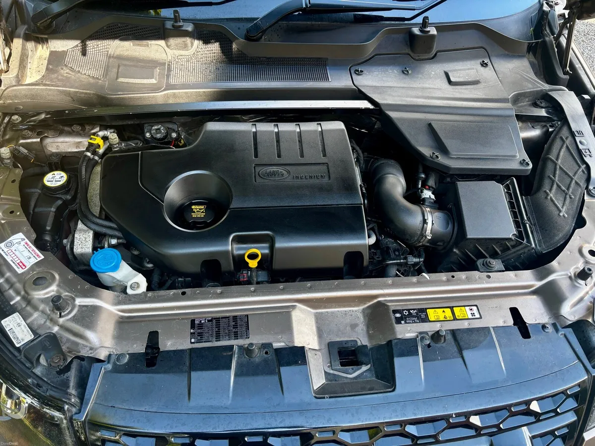 Land Rover Discovery Sport - Image 5