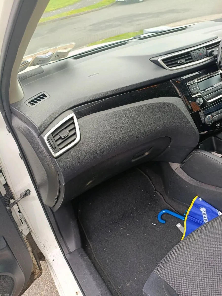 Car - Image 6