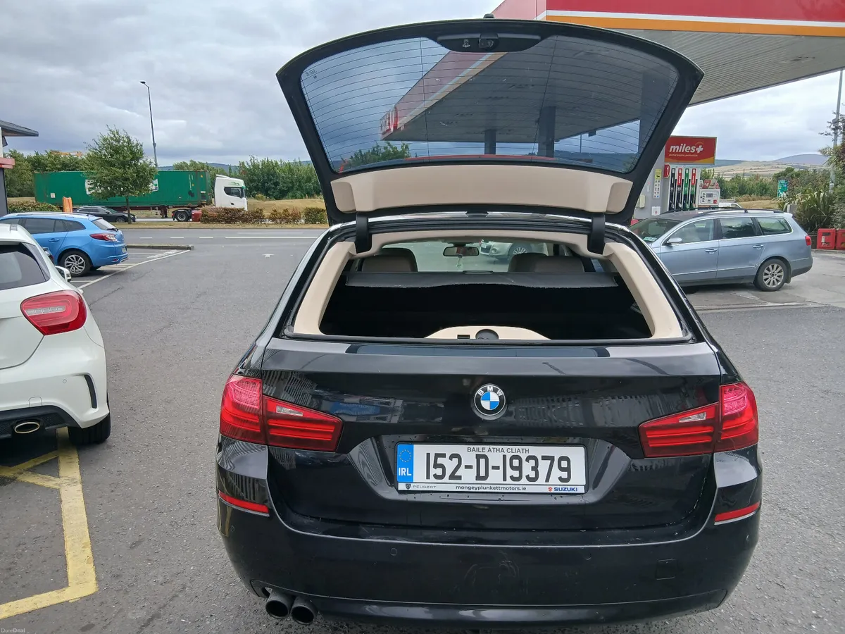 BMW 5-Series 2015 Touring NEW NCT DRIVING PERFECT - Image 3