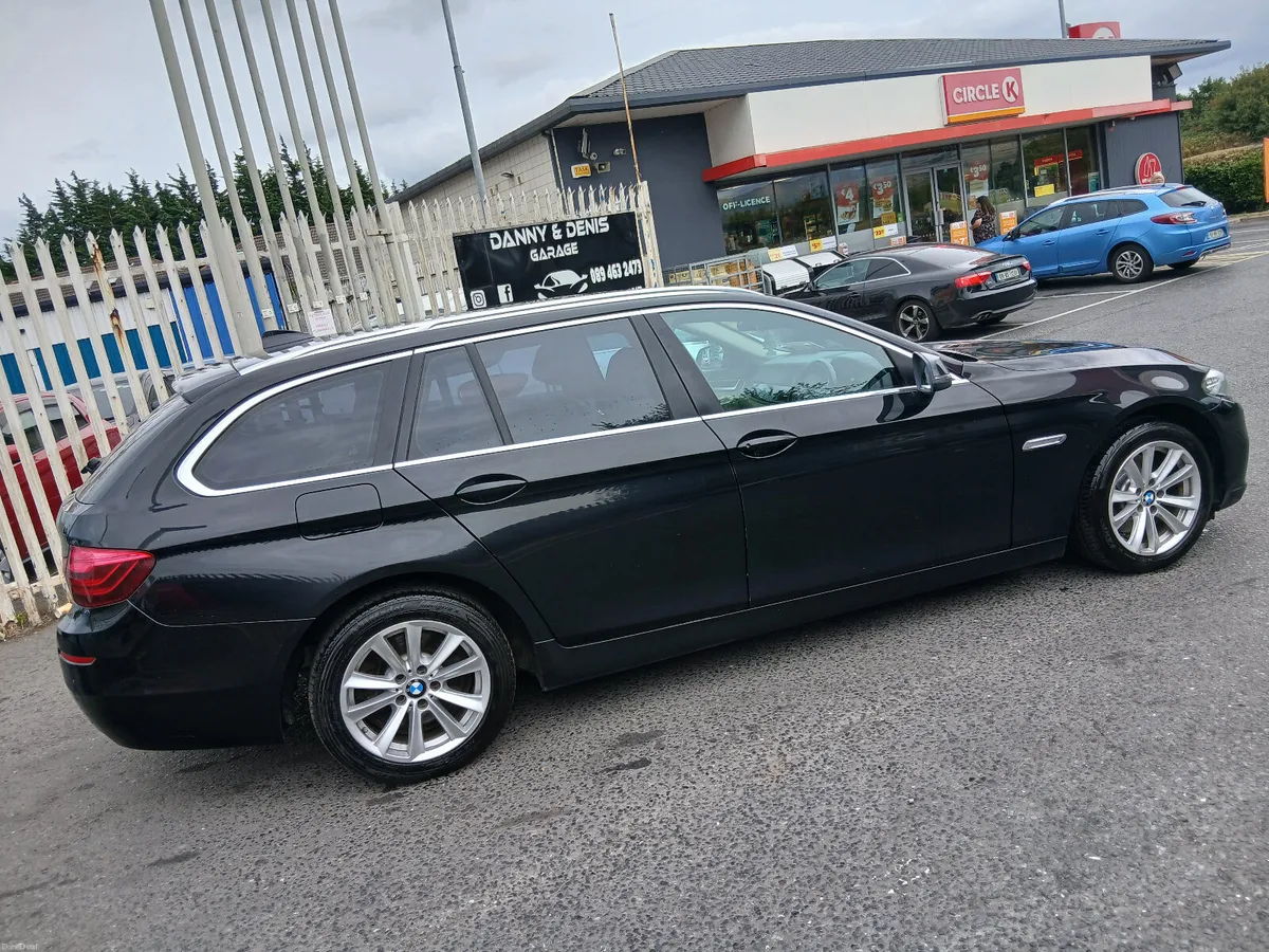 BMW 5-Series 2015 Touring NEW NCT DRIVING PERFECT - Image 5