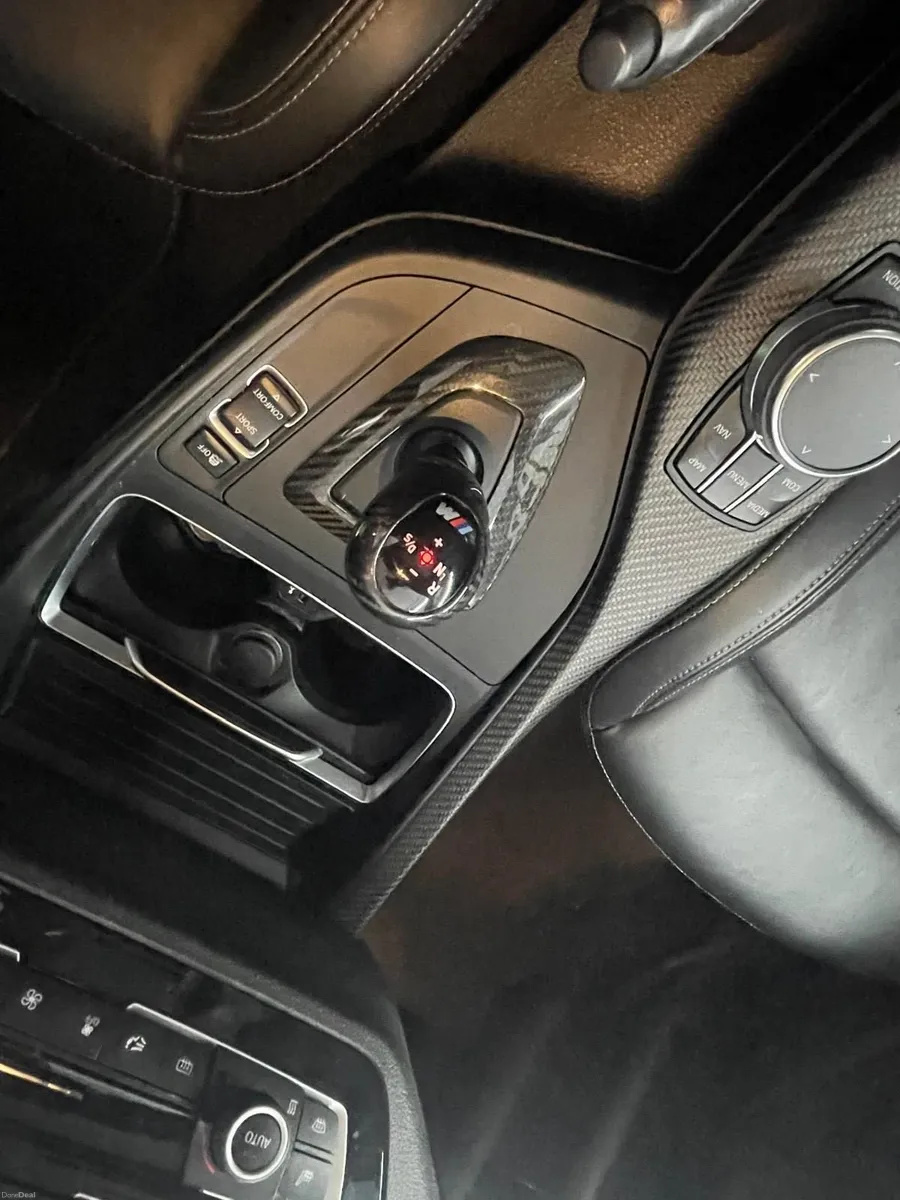 BMW M2 2018 - Image 2