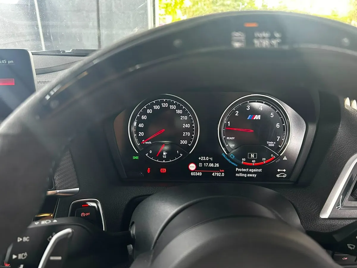 BMW M2 2018 - Image 4