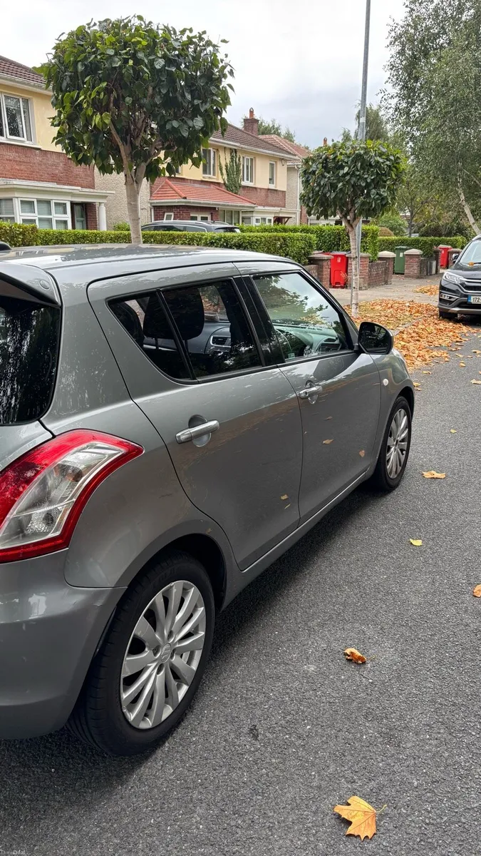 Suzuki Swift 1.2 GLX 5DR 2011 - Image 4