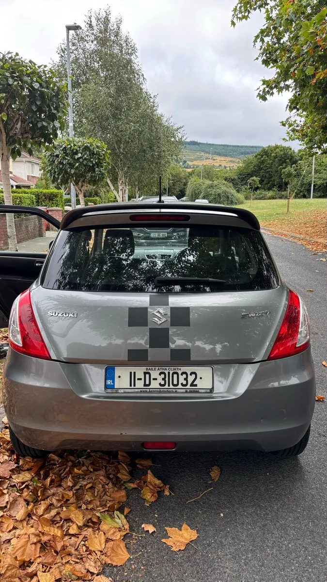 Suzuki Swift 1.2 GLX 5DR 2011 - Image 3