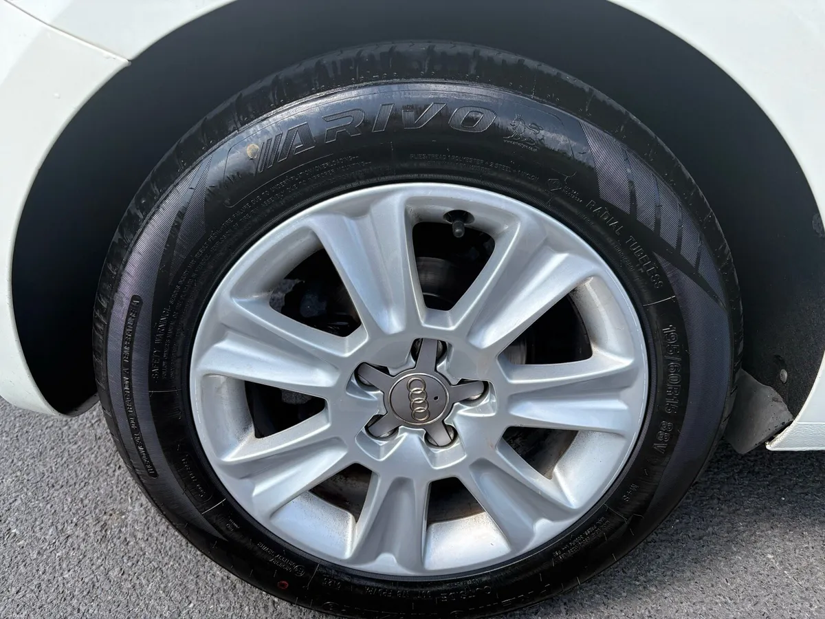 2013 Audi A1 1.4 TFSI Automatic - Image 6