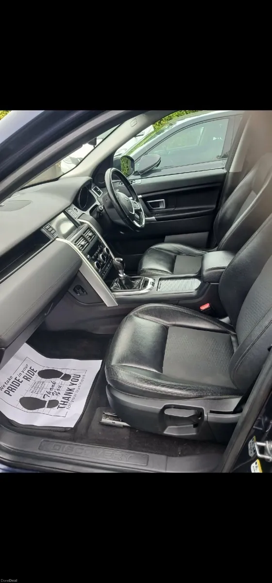 Land Rover Discovery Sport 2016 - Image 6