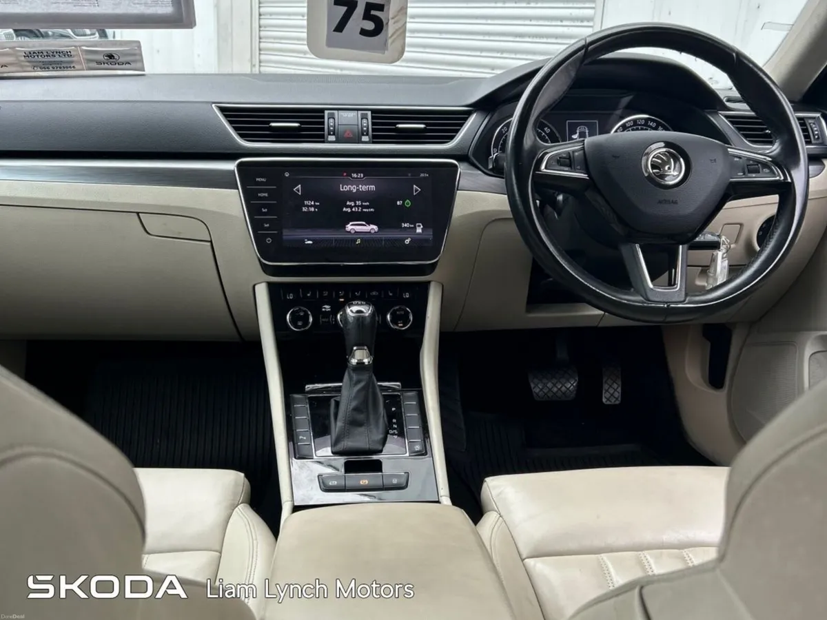 Skoda Superb STYLE ESTATE 2.0 TDI 150 BHP AUTOMATI - Image 2