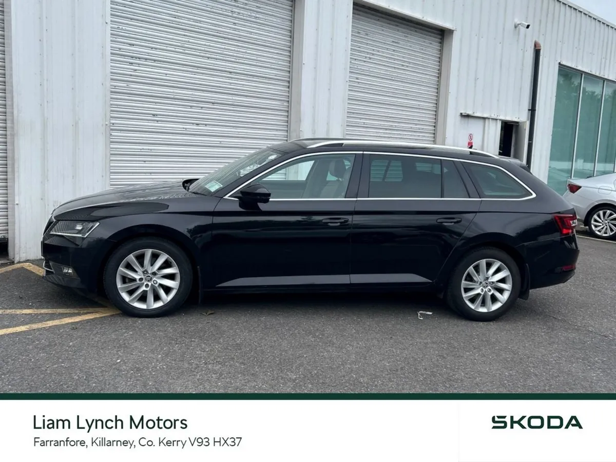 Skoda Superb STYLE ESTATE 2.0 TDI 150 BHP AUTOMATI - Image 6