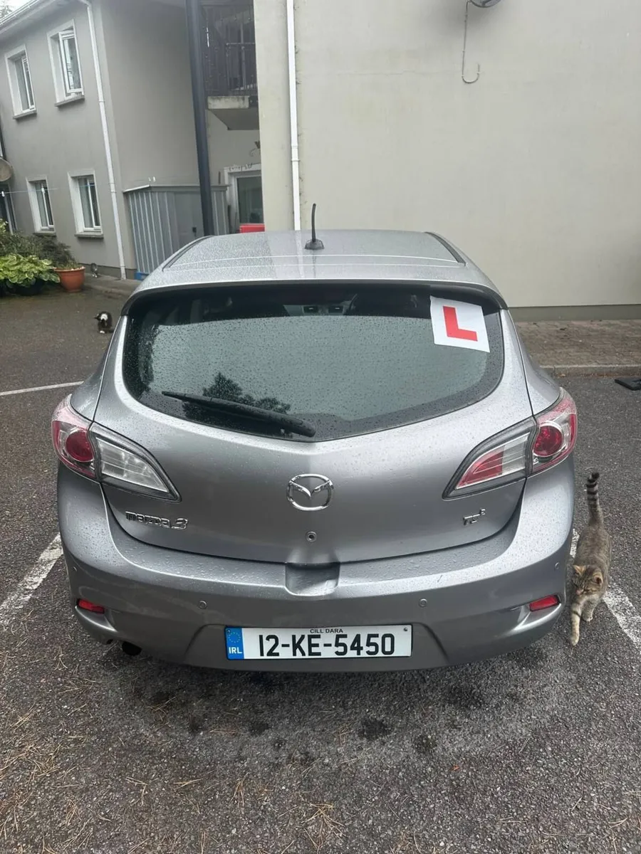 Mazda 3 1.6D Executive 2012 - Image 5