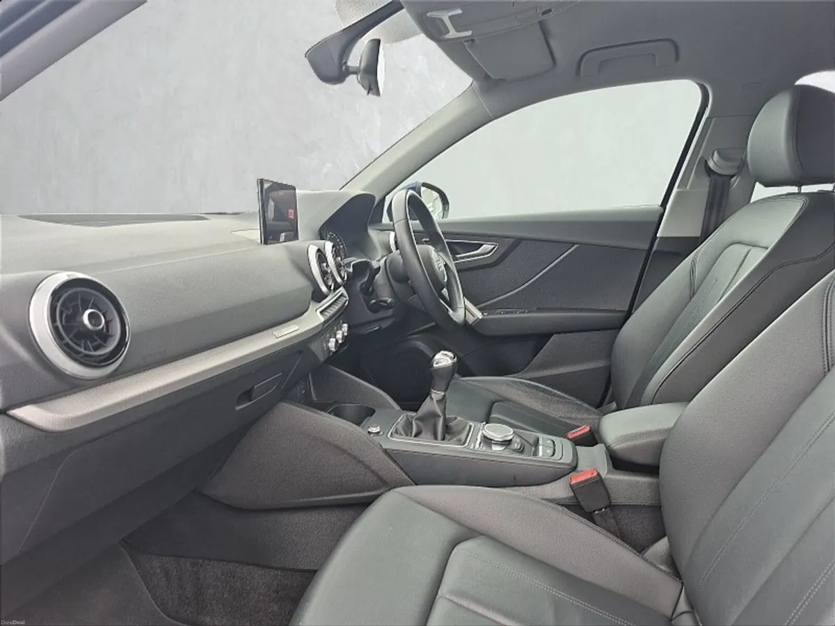 Audi Q2 ** SE 30 TFSI ** 1.0TSI ** MASSIVE VALUE * - Image 6