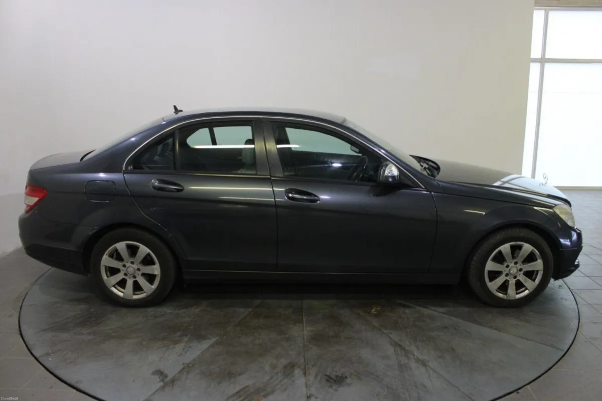 Mercedes-Benz C-Class C 200 CDI Classic A/T - TEND - Image 2