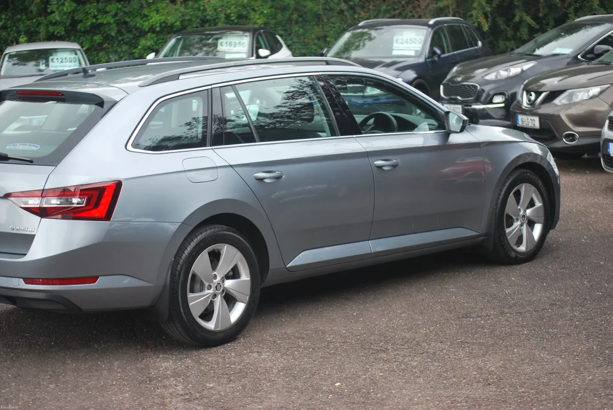Skoda Superb 2016 Style 1.6 TDI - Image 4