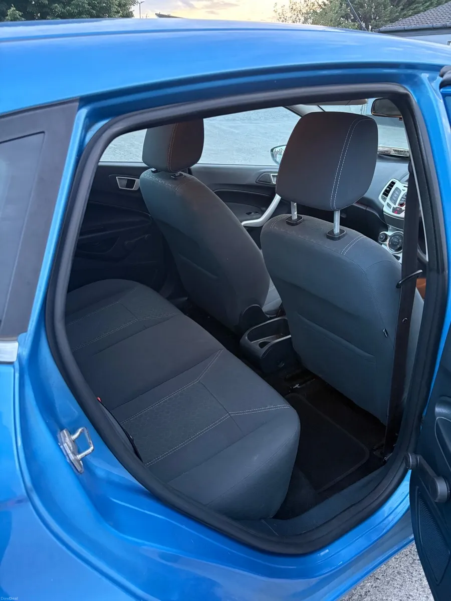 Ford Fiesta 2012 - Image 6