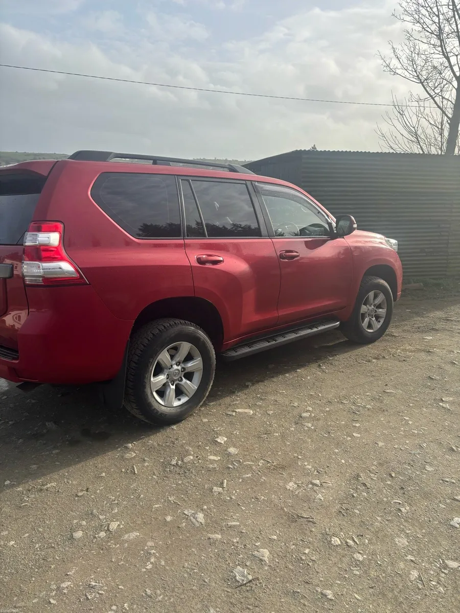 Toyota landcruiser business class - Image 5