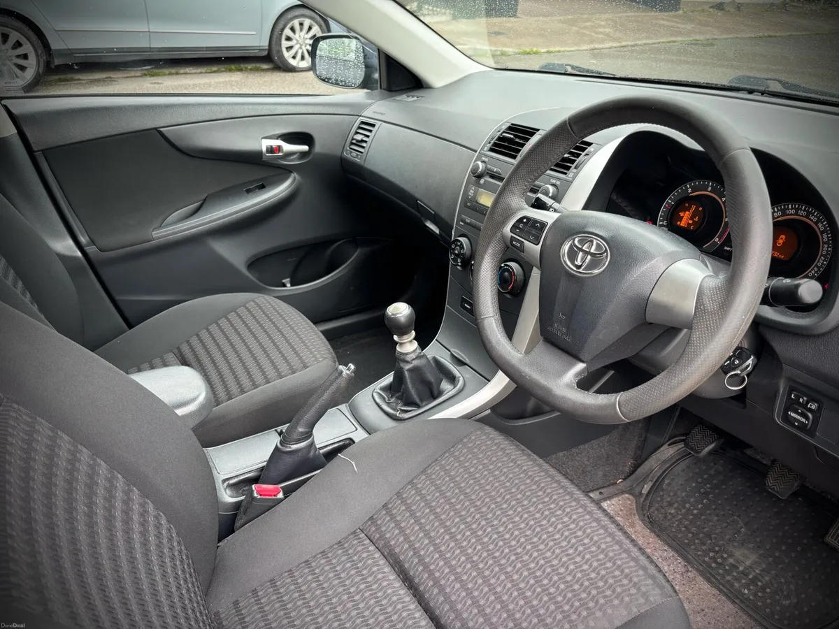 2011 Toyota Corolla Terra New Nct Low Kilometres - Image 4