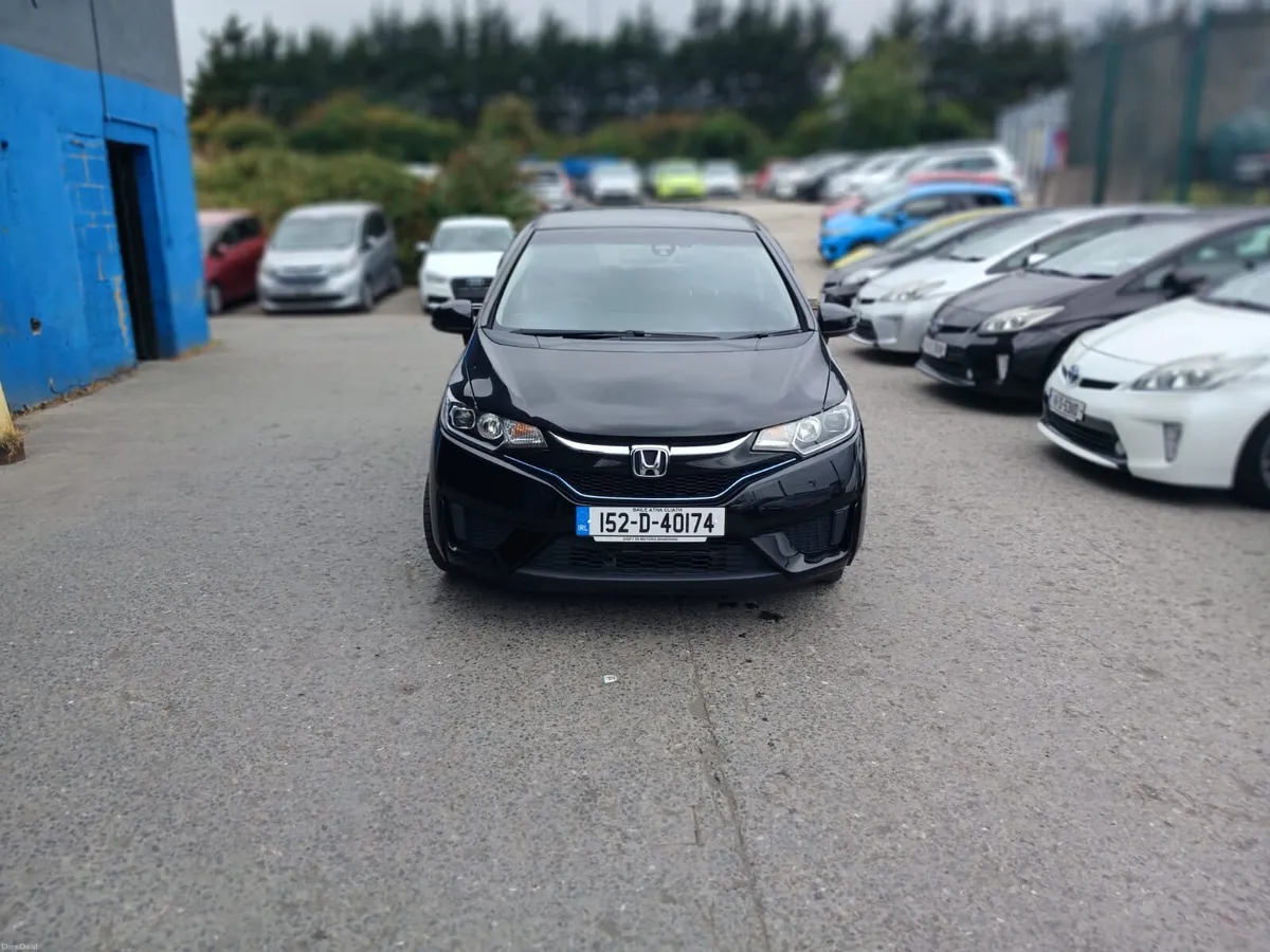 2015 Honda Fit  Hybrid Automatic / Leather Spec - Image 3