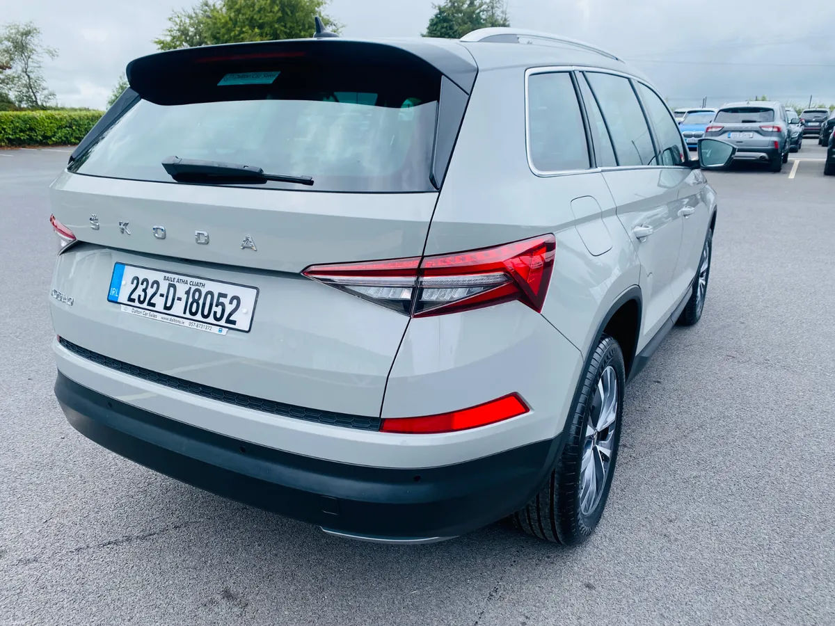 SKODA KODIAQ AMBITION DSG 7 SEATER 2.0 TDI  2023 - Image 5