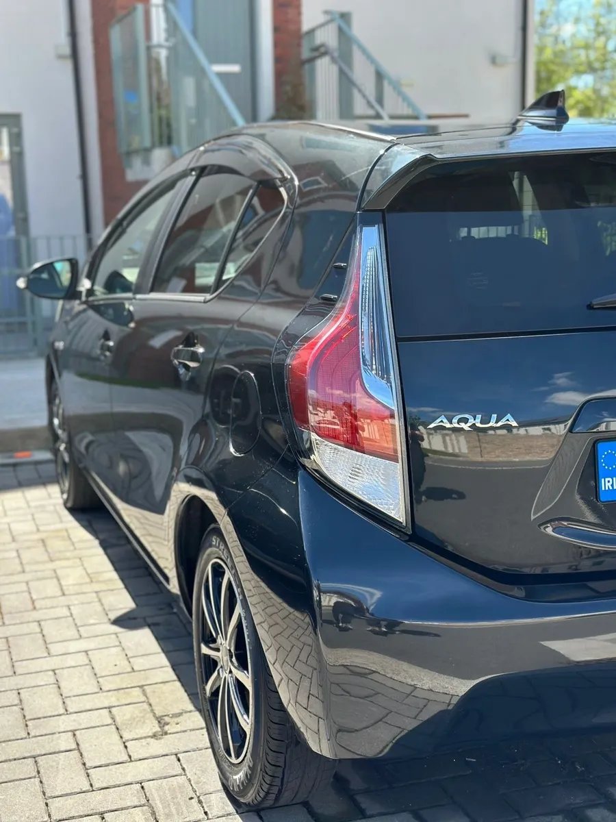 Toyota Aqua 2015 - Image 4