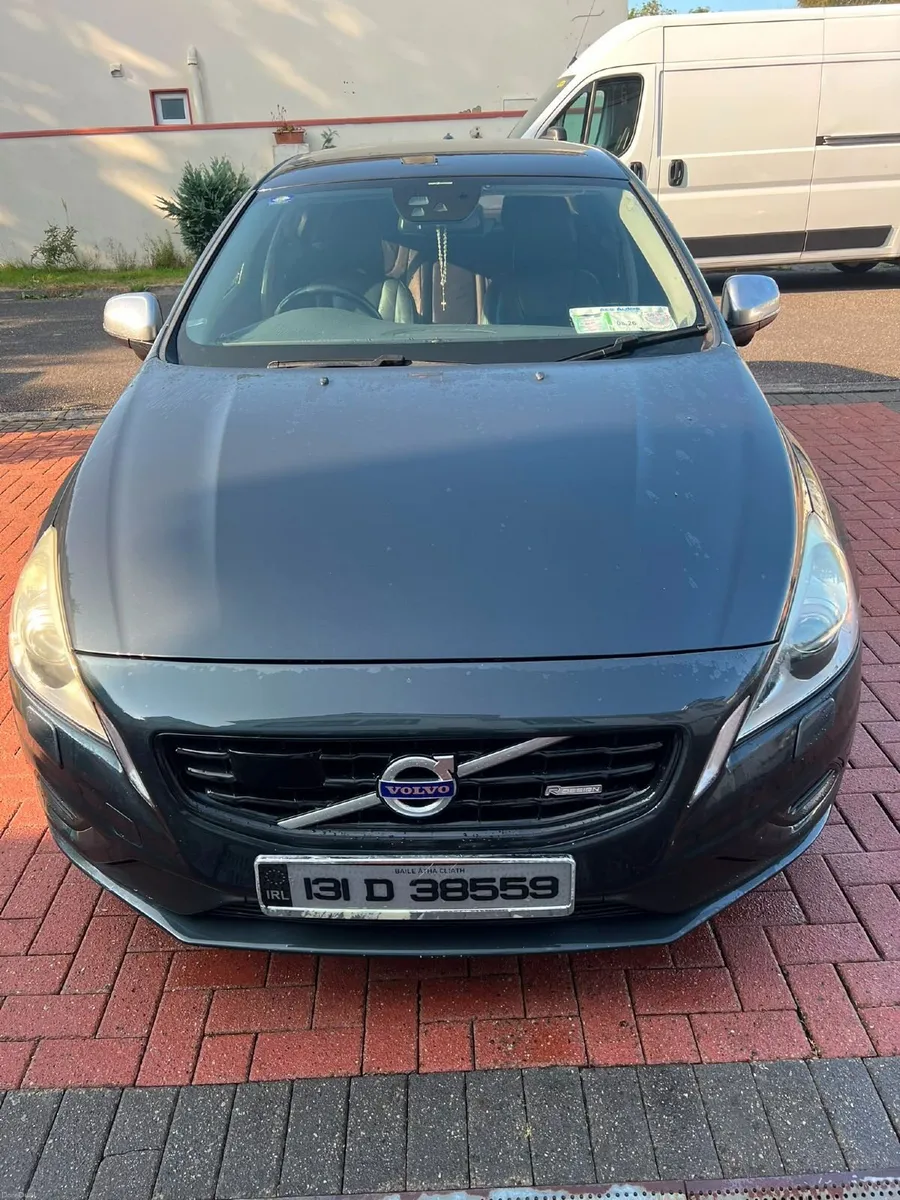 Volvo S60 2013 - Image 1