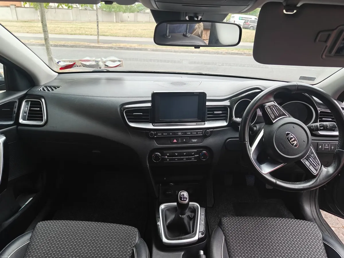 Kia Ceed 2019 - Image 5