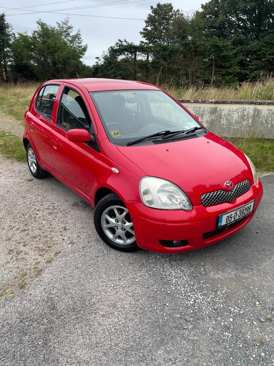 Toyota Yaris 2005 - Image 1
