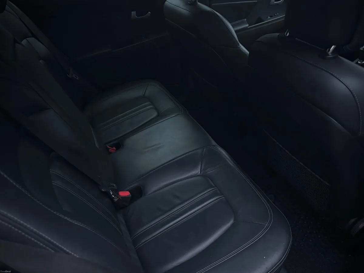 Kia Sportage Luxury model - Image 6