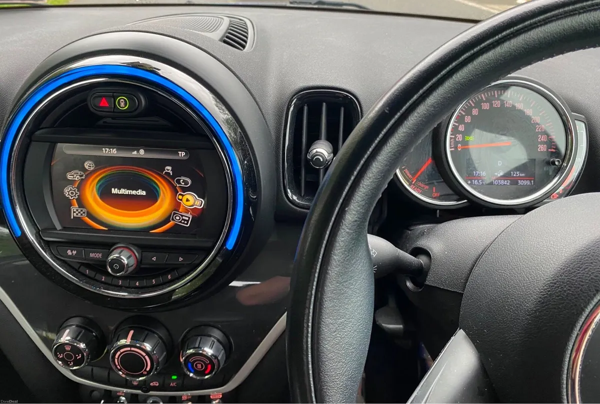 Mini Countryman - Image 5