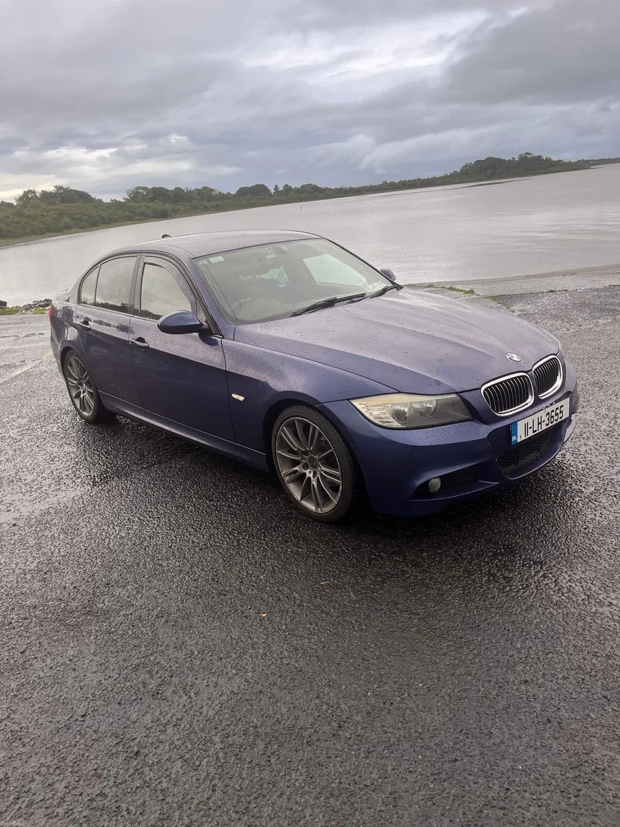 BMW 3 series 2011 318 2 litre Diesel - Image 1