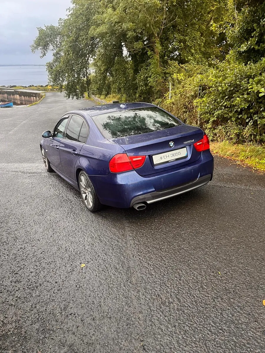 BMW 3 series 2011 318 2 litre Diesel - Image 2