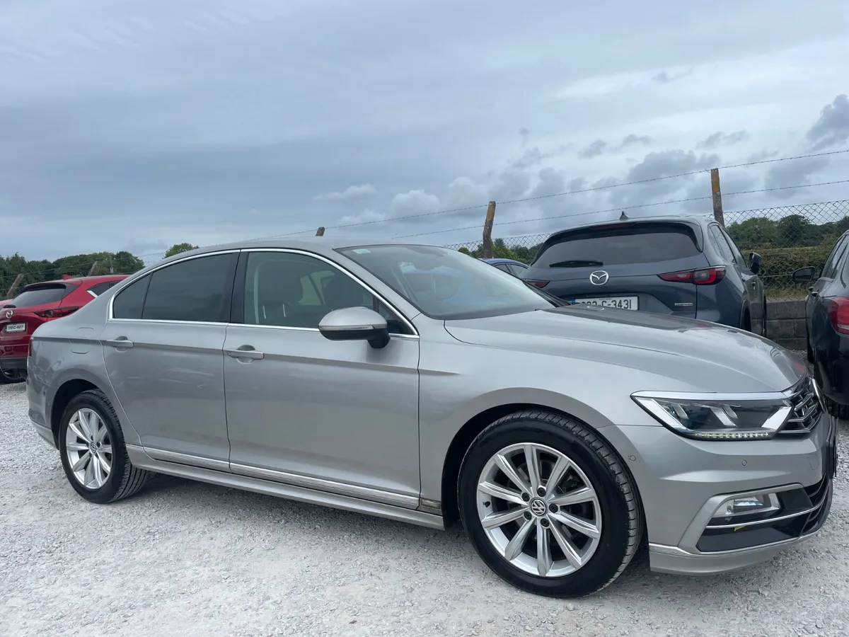Volkswagen Passat Highline - Image 1