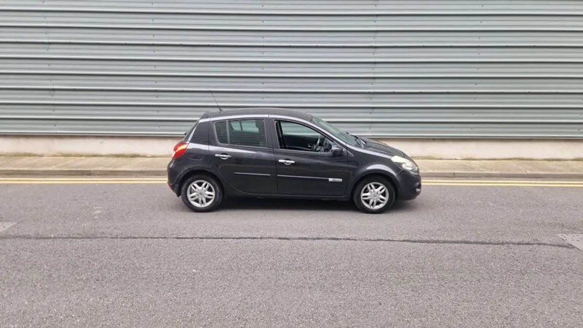 2010 Renault Clio 1.1 petrol nct - Image 1