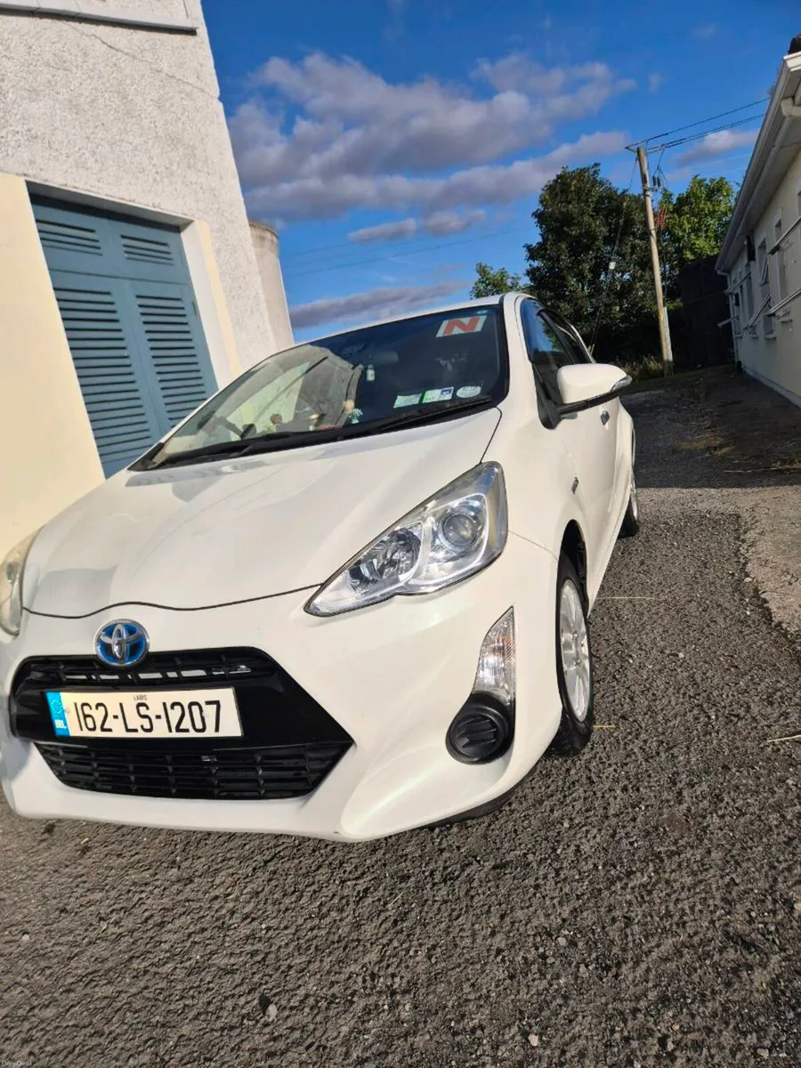 Toyota Aqua 2016, NCT Till 2028 - Image 1