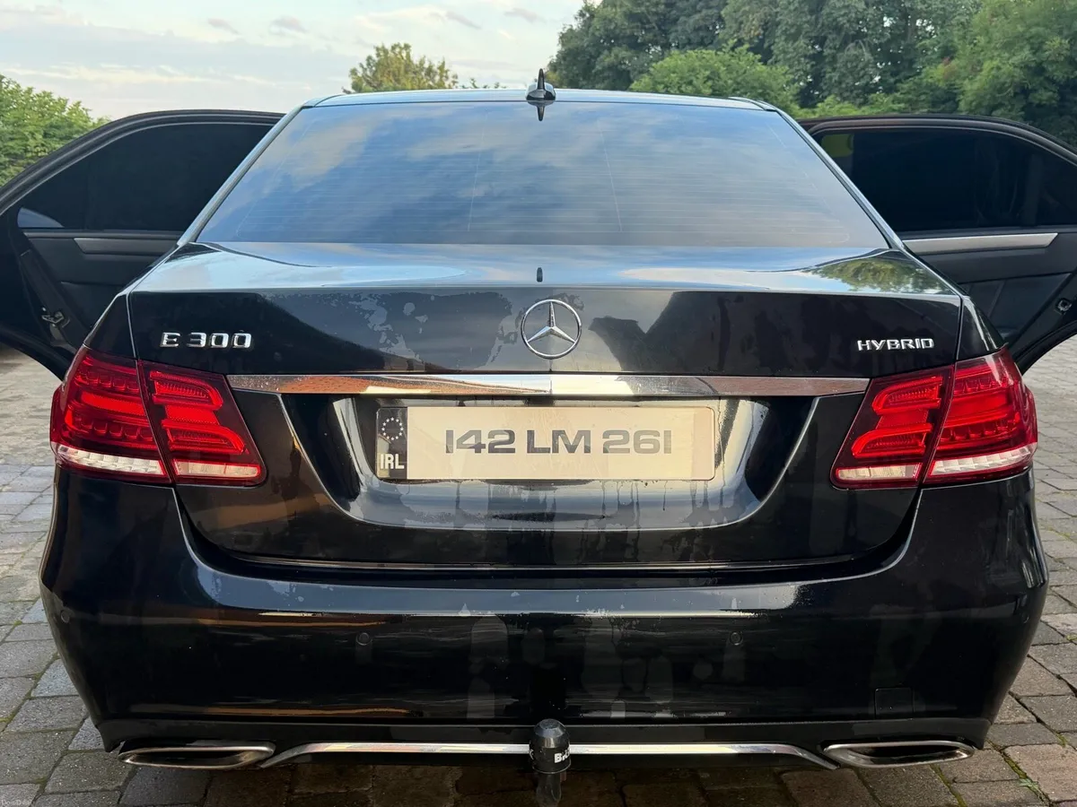 E class Mercedes - Image 4