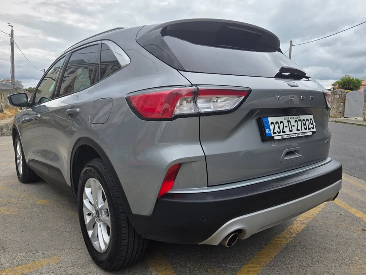 Ford Kuga TITANIUM 2.5 PHEV 225 S6.2 - Image 4
