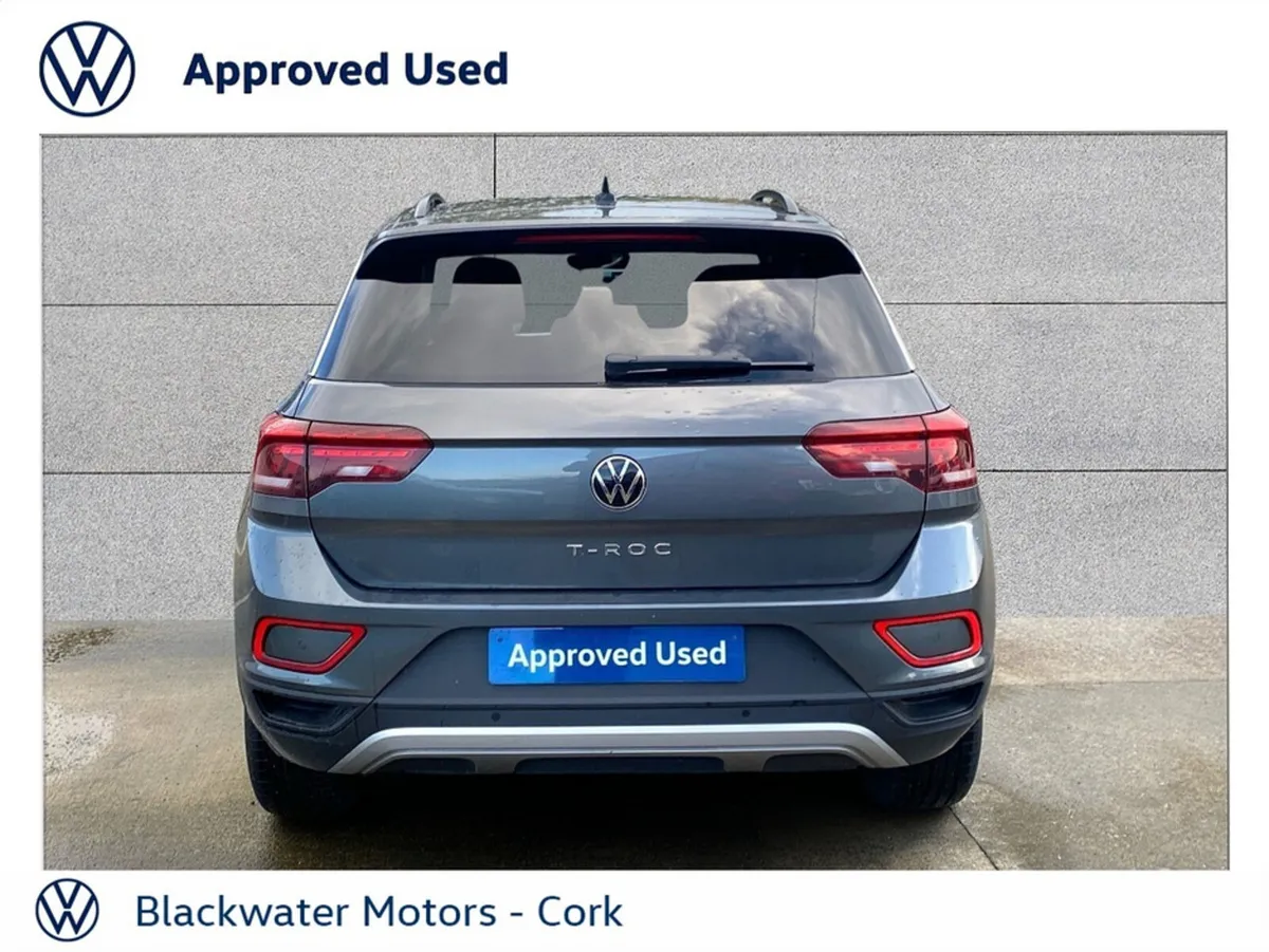 Volkswagen T-Roc 1.0TSI 110BHP LIFE WITH REAR VIEW - Image 4