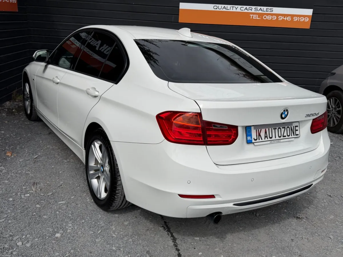 BMW 3-Series 2.0D LUXURY AUTO - Image 5
