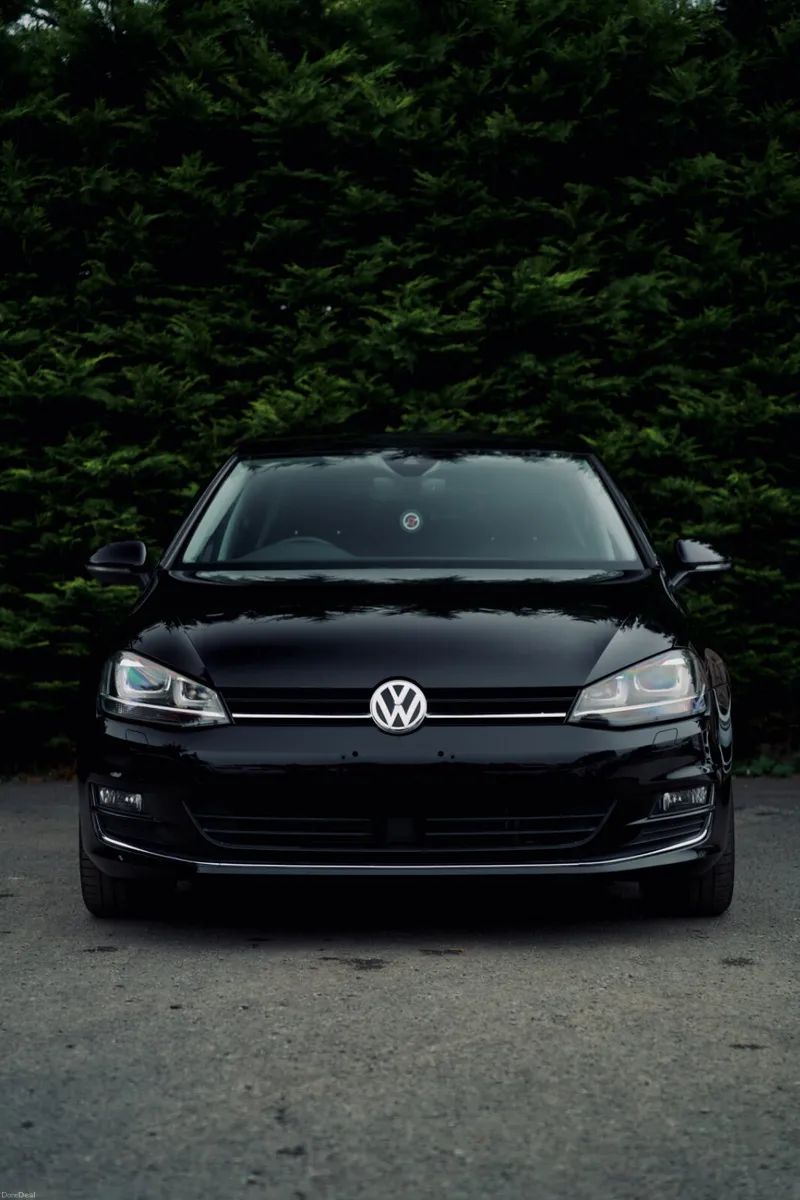 Volkswagen Golf TSI Highline 2017 | High-Spec - Image 6