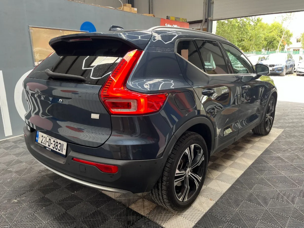 Volvo XC40 2022 VOLVO XC40 RECHARGE PHV AUTOMATIC - Image 3