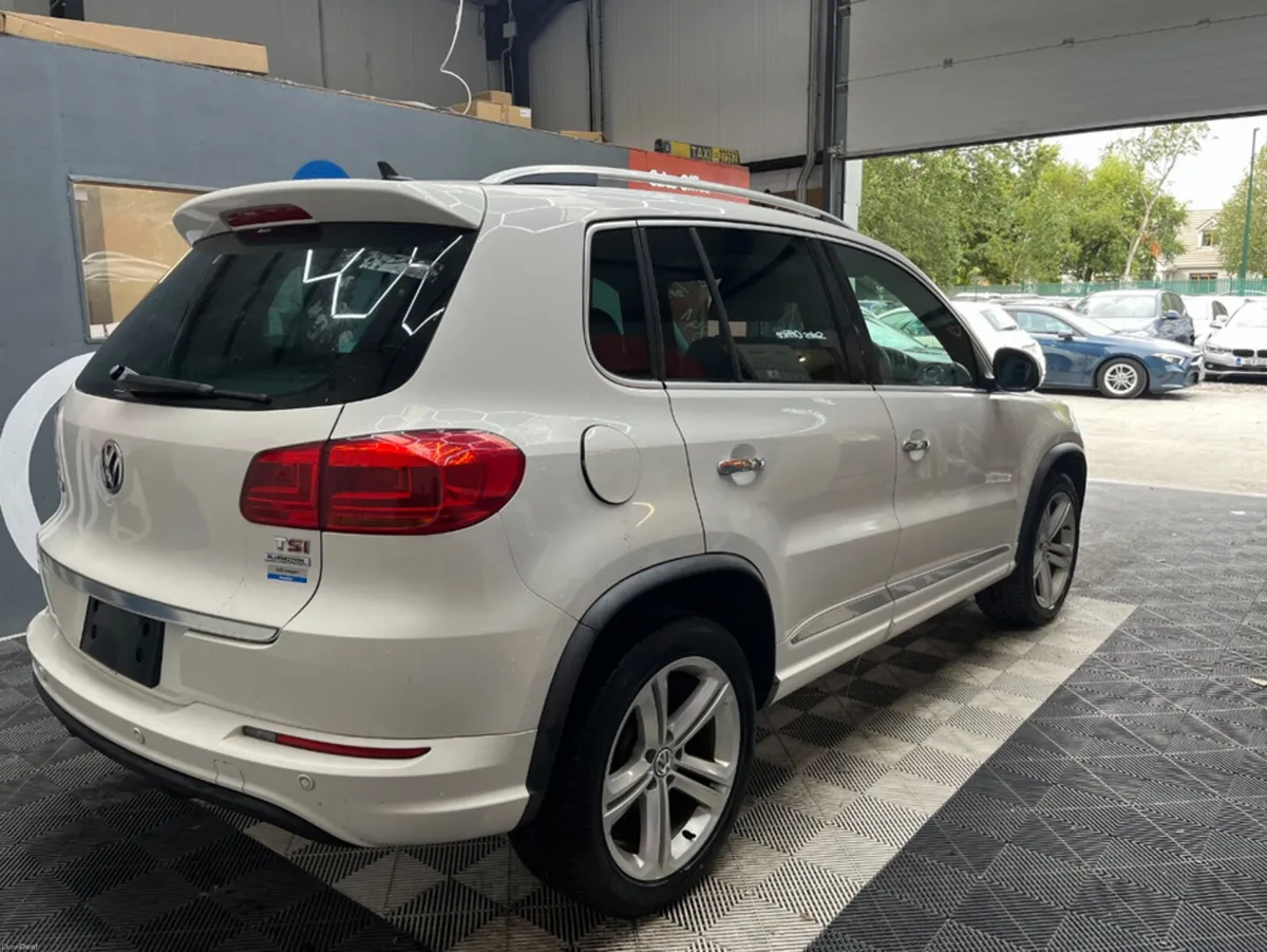 Volkswagen Tiguan 2013 VOLKSWAGEN TIGUAN TSI TECH - Image 2