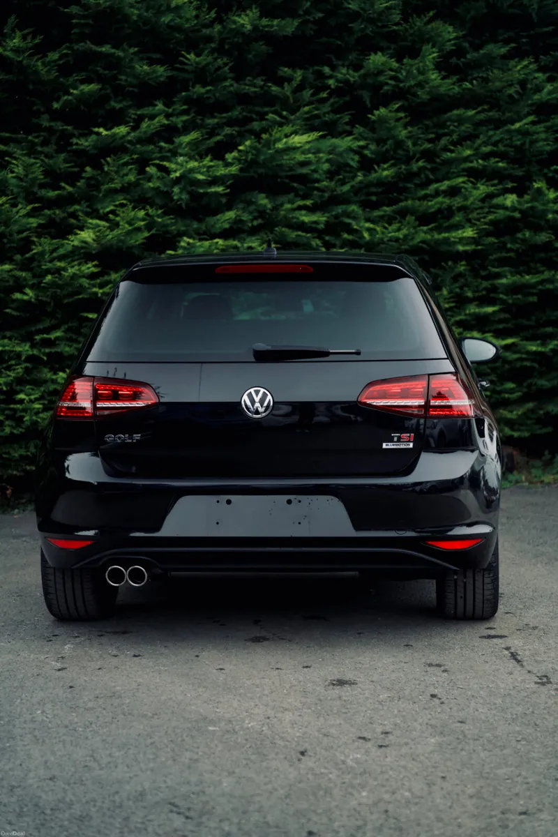 Volkswagen Golf TSI Highline 2017 | High-Spec - Image 4