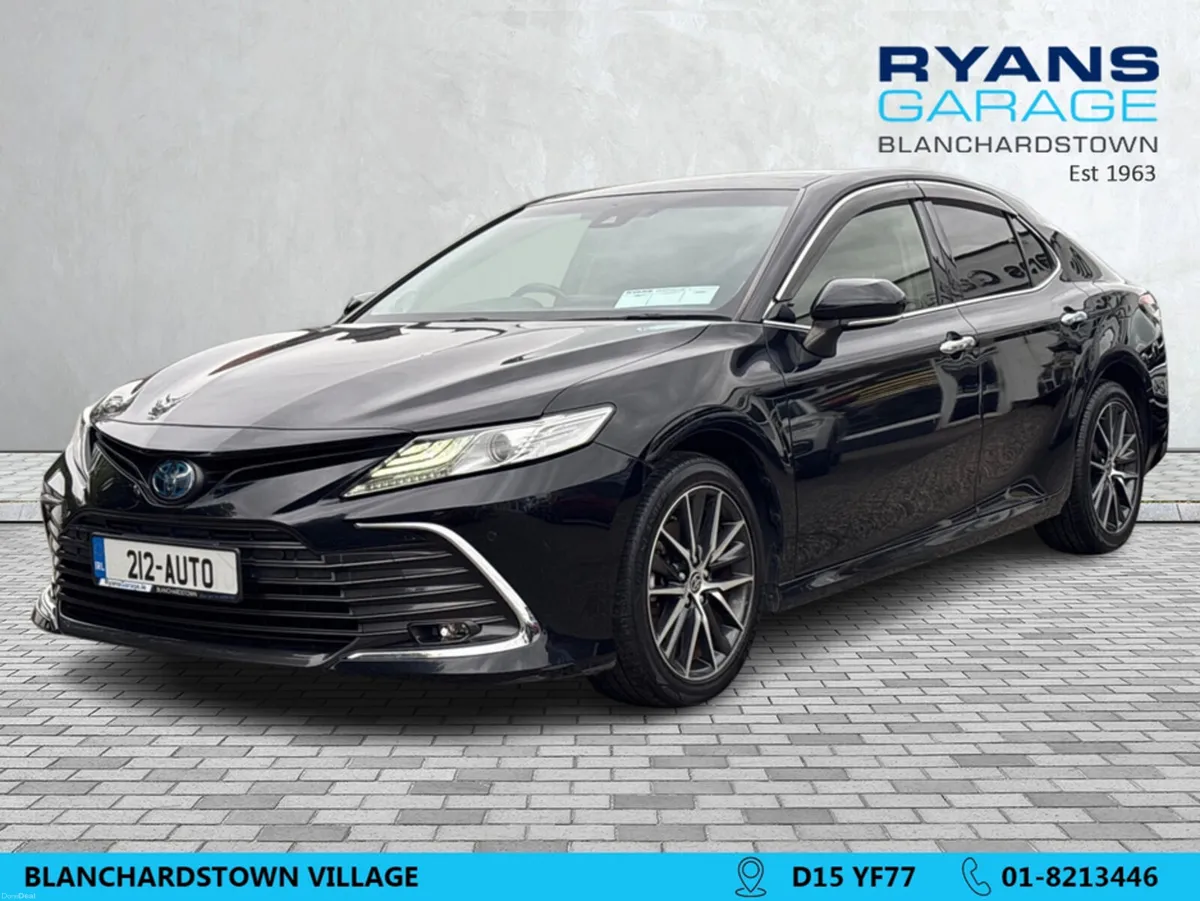Toyota Camry 2.5 PETROL HYBRID  **HIGH SPEC** - Image 3