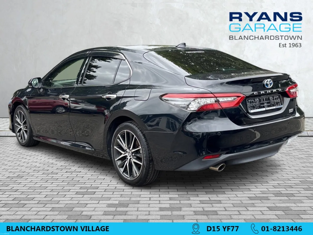 Toyota Camry 2.5 PETROL HYBRID  **HIGH SPEC** - Image 5