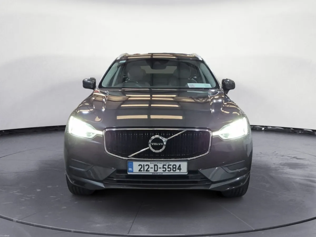 Volvo XC60 B4 Momentum 2.0 Diesel Auto - Image 2