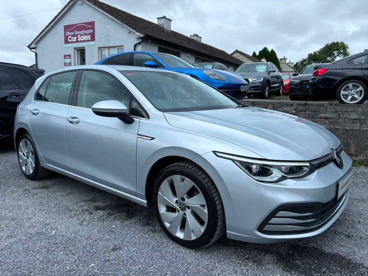Volkswagen Golf STYLE 2.0 TDI 115 BHP (CAMERA) - Image 1