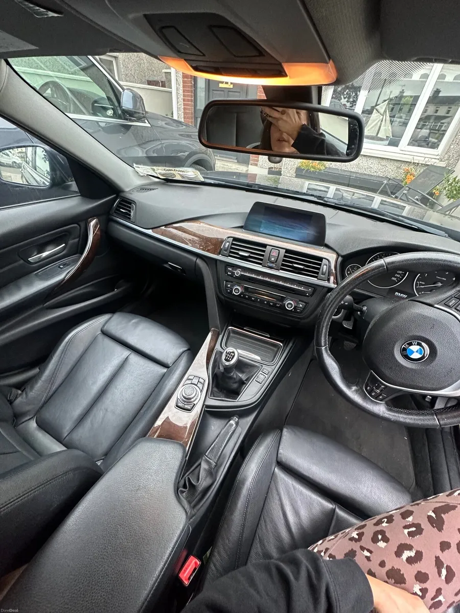 BMW 3-Series 2015 - Image 5