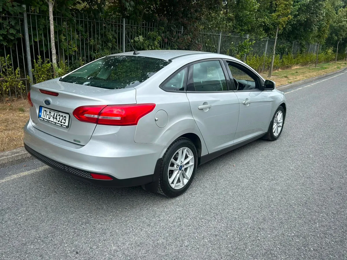 Ford Focus 2017 LOW MILES - Image 6