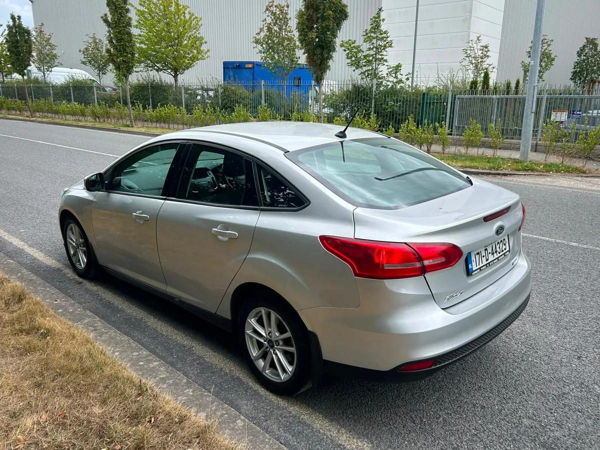 Ford Focus 2017 LOW MILES - Image 5