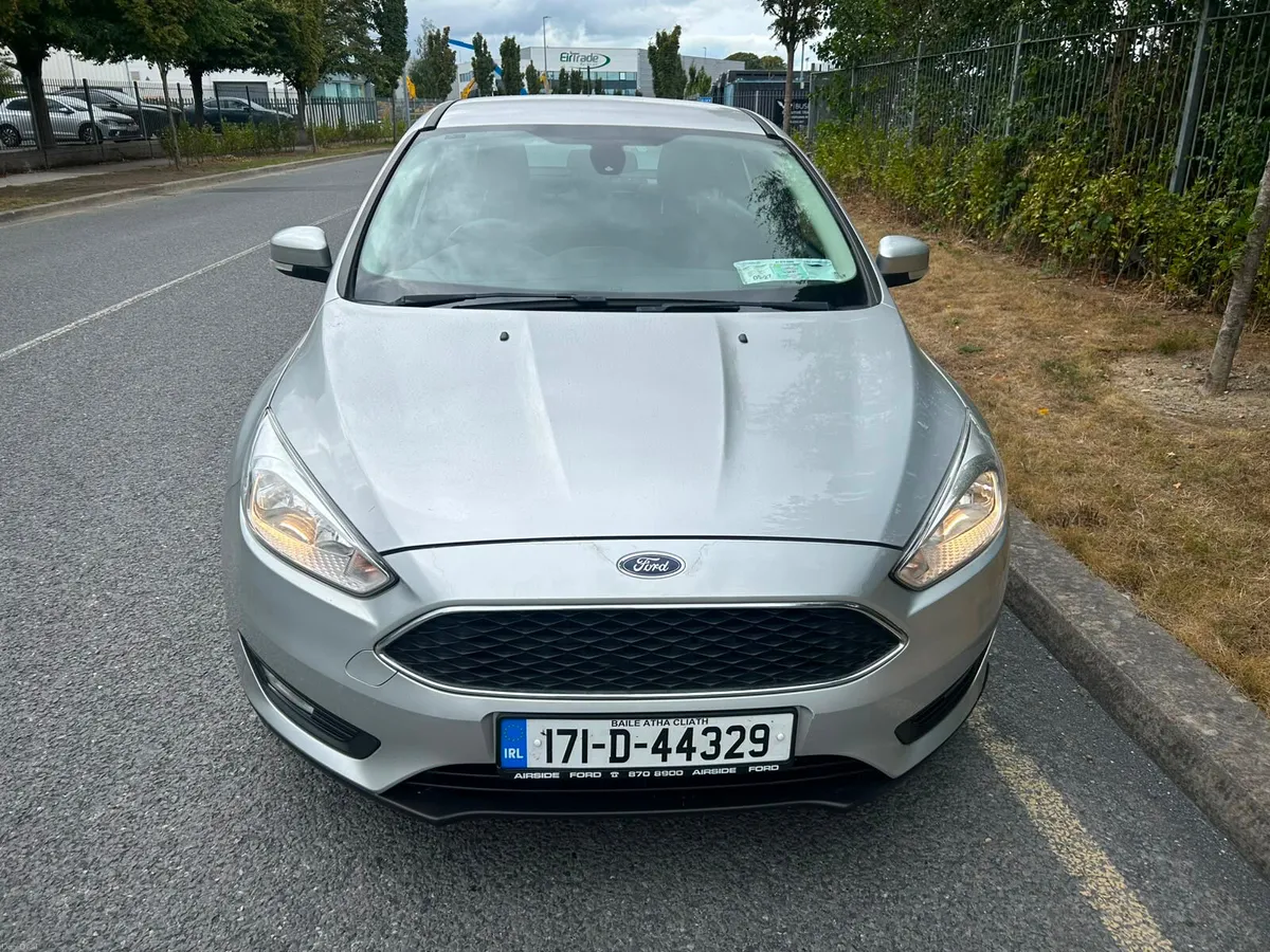 Ford Focus 2017 LOW MILES - Image 3