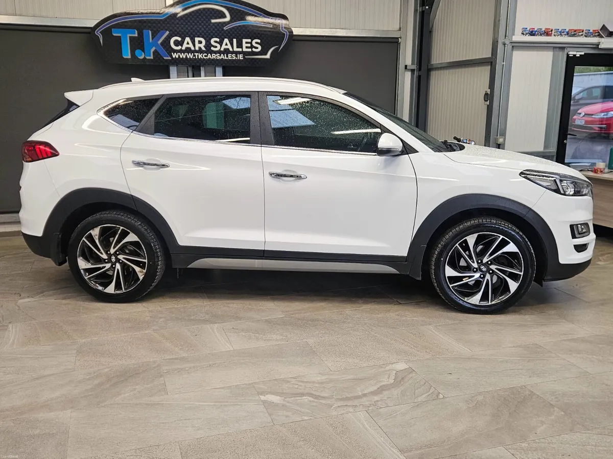 19 HYUNDAI TUCSON EXECUTIVE PLUS - Image 3
