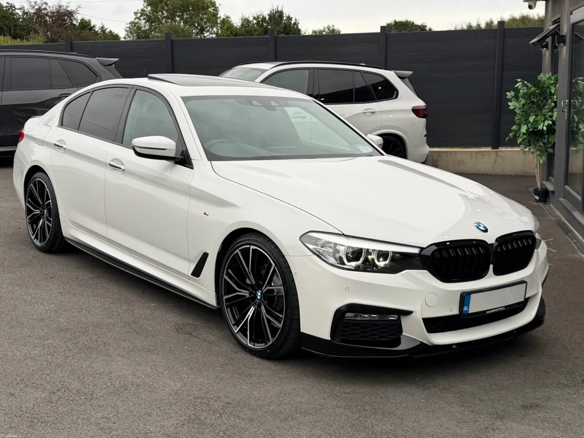 2017/171 BMW 520D MSPORT XDRIVE G30 SUNROOF - Image 4